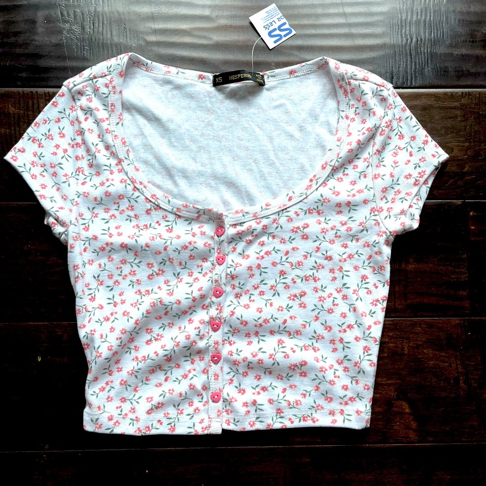 Cropped floral shirt